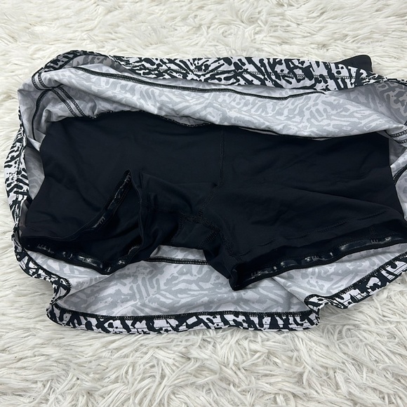 Lululemon Pace Rival Skirt *4-way Stretch (Regular) Brushed Animal White Black - Picture 3 of 7